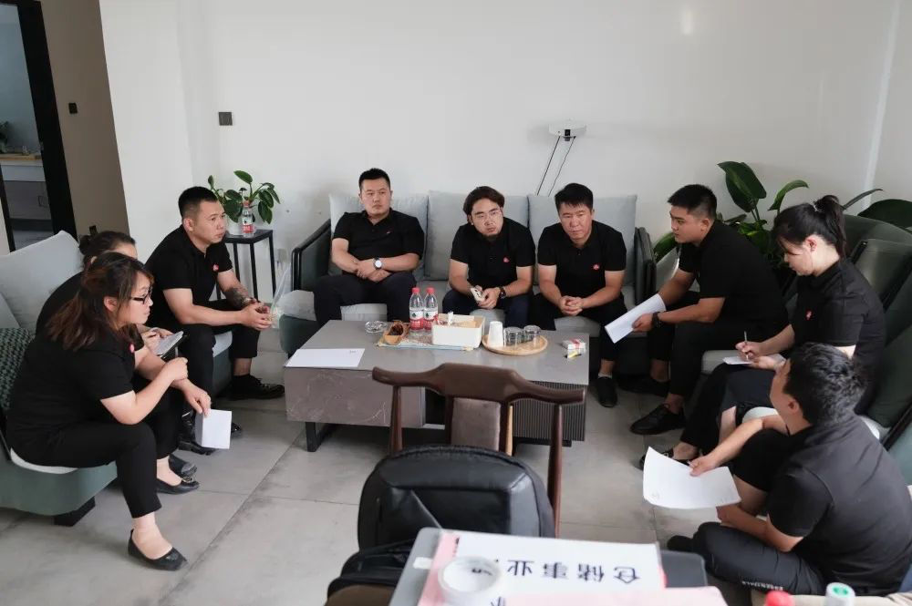 心相融·创未来丨w66国际·利来(中国)最给力的老牌物流2022年中总结会议