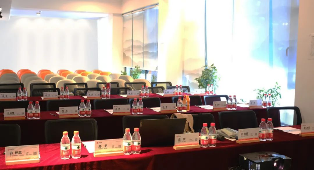 心相融·创未来丨w66国际·利来(中国)最给力的老牌物流2022年中总结会议