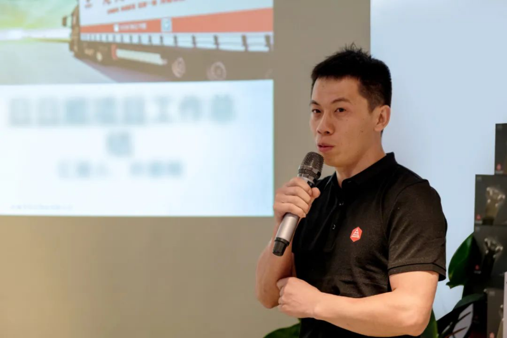 心相融·创未来丨w66国际·利来(中国)最给力的老牌物流2022年中总结会议