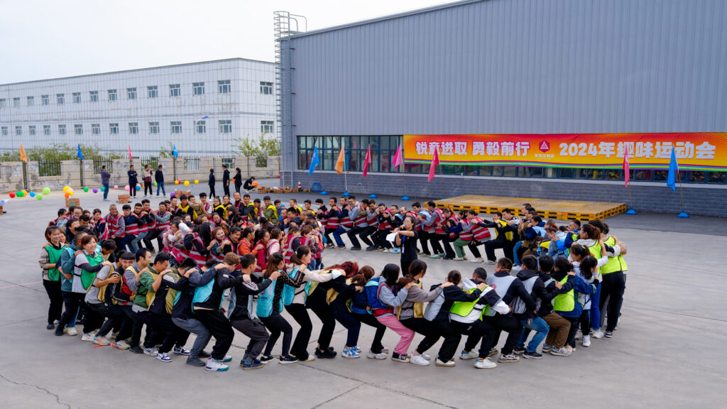 锐意进取 勇毅前行 | 新疆w66国际·利来(中国)最给力的老牌物流趣味运动会